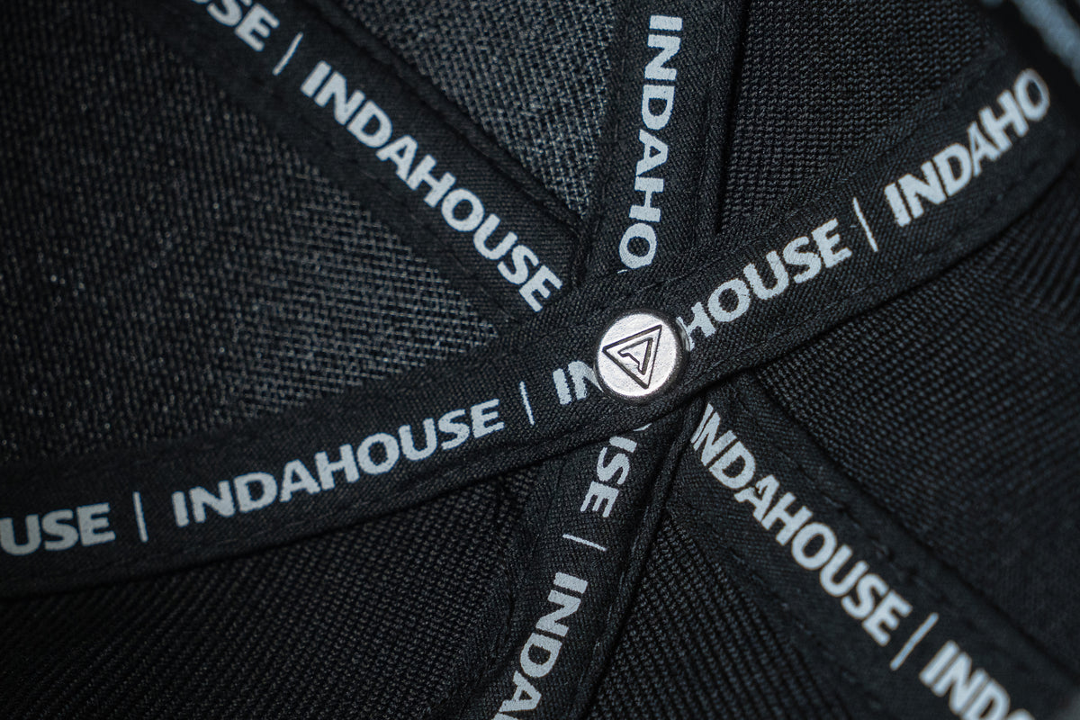 Cap Indahouse Script Stretch Snap Premium black white