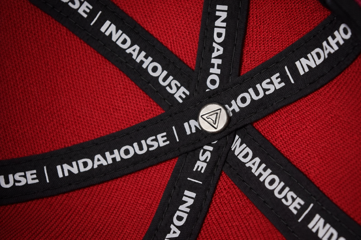 Cap Indahouse Gothic I Stretch Snap Premium red white