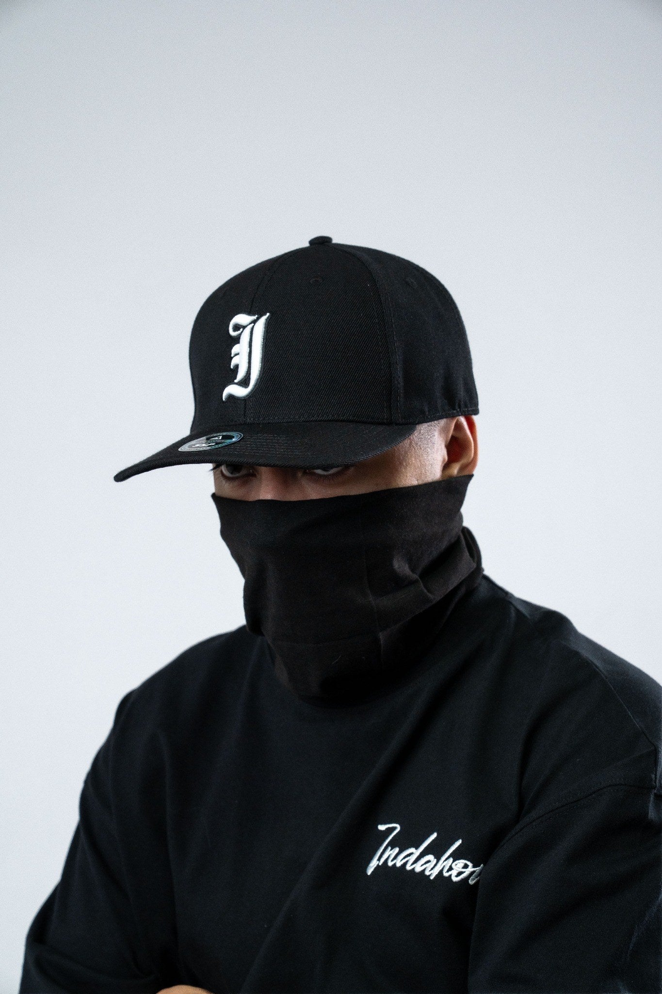 Cap Indahouse Gothic I Stretch Snap Premium black white